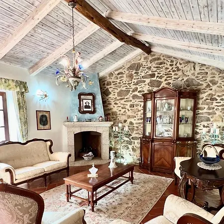 Iss Travel, Li Funnesi House - With Private Garden, Air-condition And Two Bathrooms San Teodoro (Sardinia)